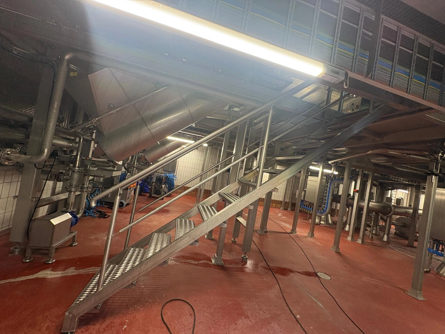 R & P Industrieservice - Leistungen - Schweißen von Edelstahl und Schwarzstahl